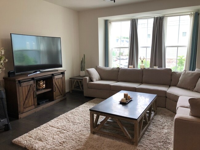 Building Photo - 8054 Elton St