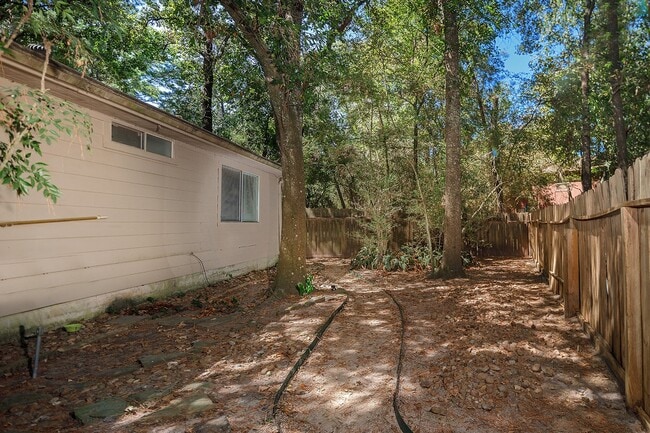 Building Photo - 6 S Pineplank Ct