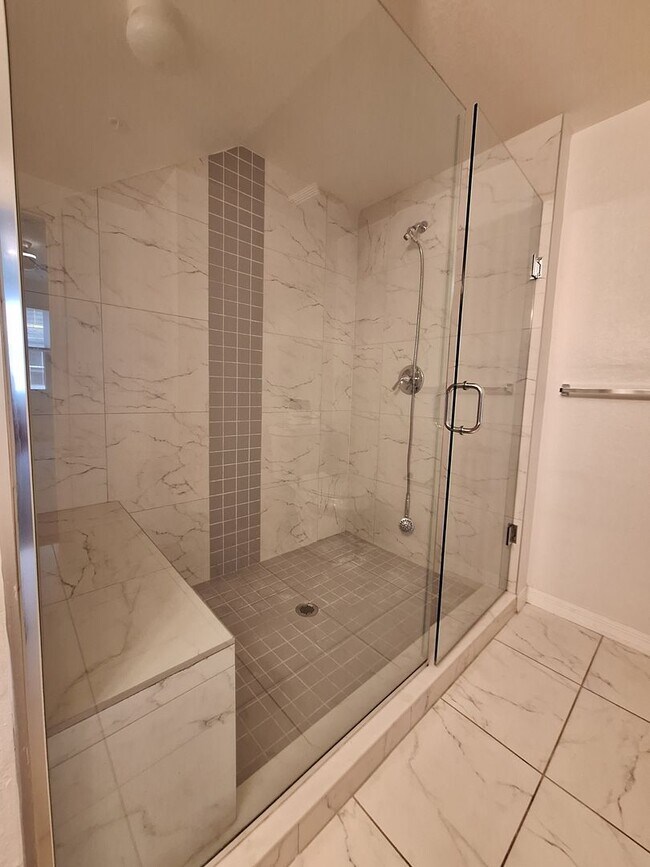Building Photo - 4010 San Gallo Dr