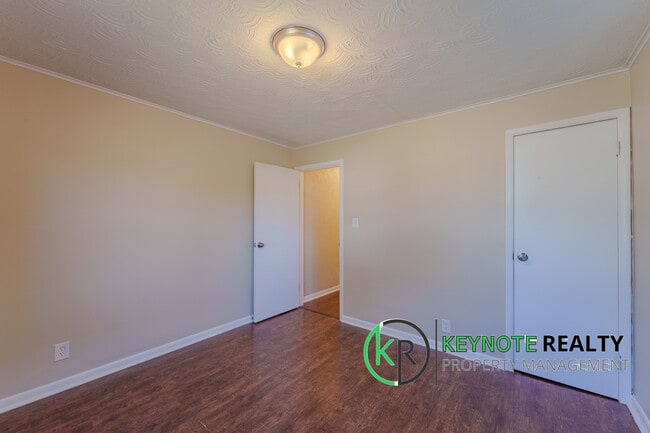 Building Photo - 1840 Culver Ave