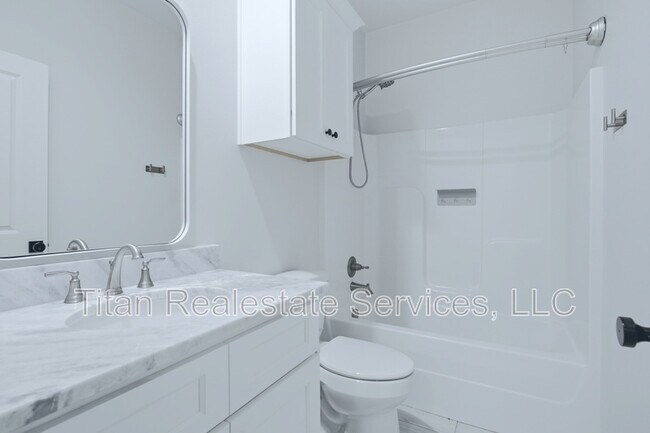 Building Photo - 114 Grays Lndg Ln