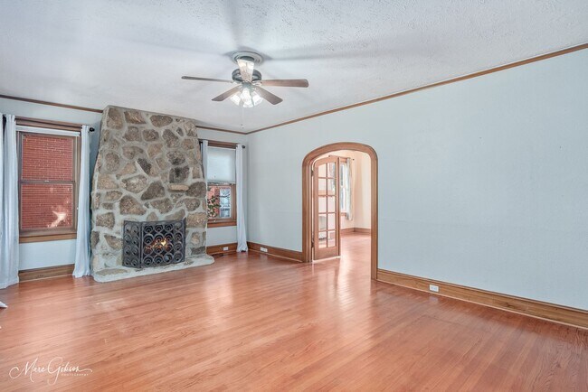 Building Photo - Utilities Included