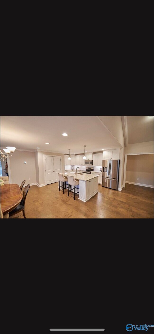 Building Photo - 2525 Celia Ct