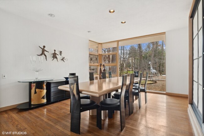 Building Photo - 155 S Deere Park Dr