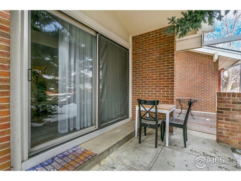 Building Photo - 1418 Front Nine Dr