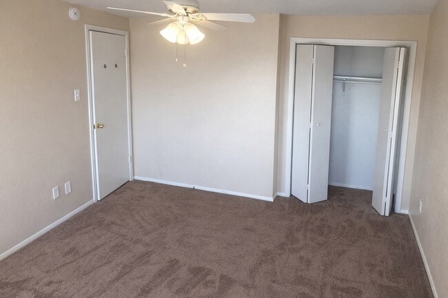 Building Photo - 217 Church St