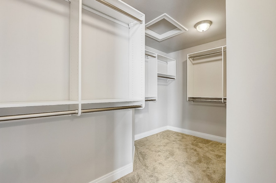 Building Photo - 6549 Pleasant Prairie Dr