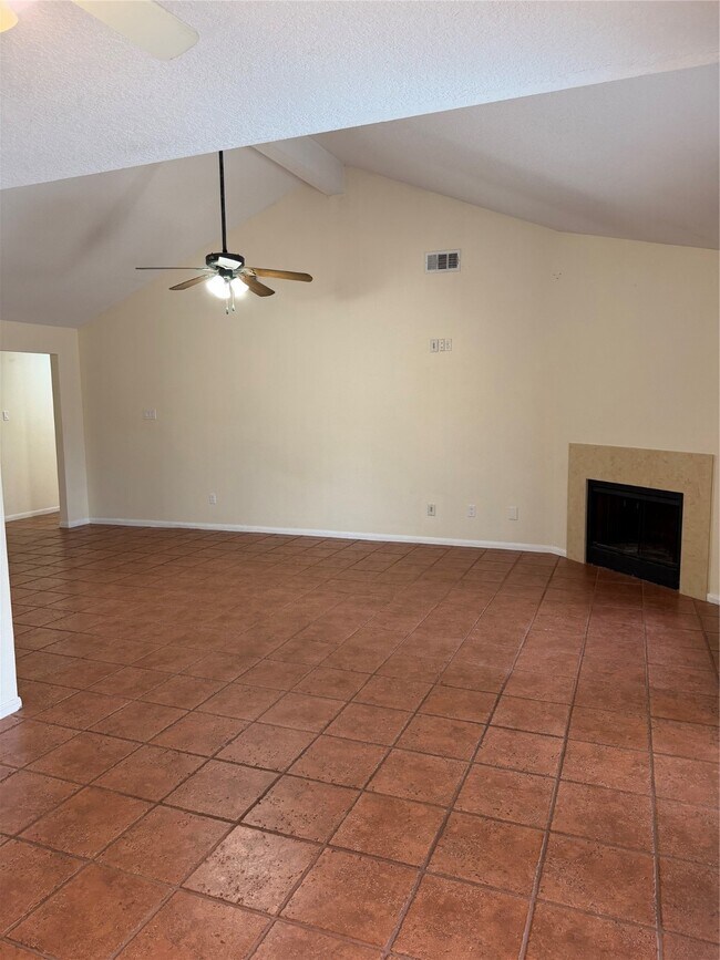 Building Photo - 2314 Clear Ridge Dr