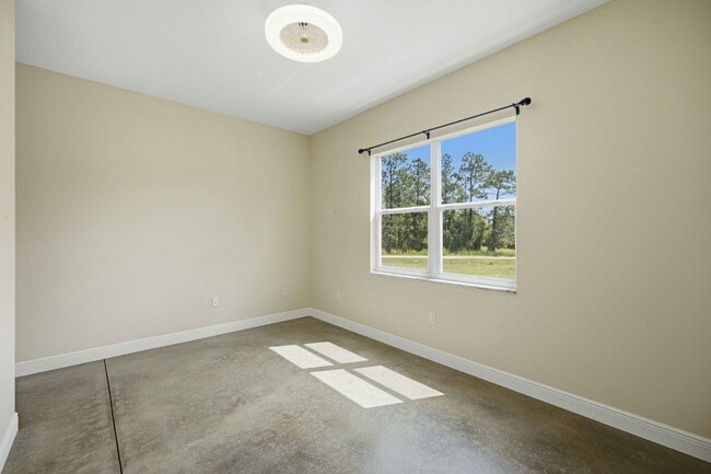 Building Photo - Country Living with Modern Convenience!