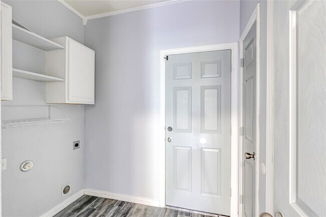 Building Photo - 20913 Mandrake Dr
