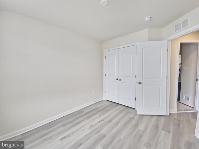 Building Photo - 4705 Verdana Lp
