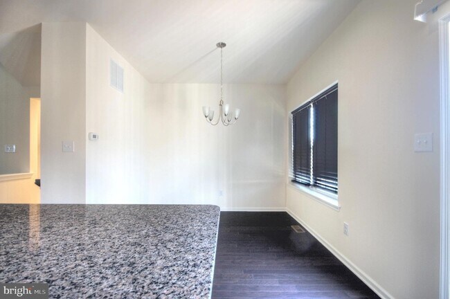 Building Photo - 58 Iron Gate Rd