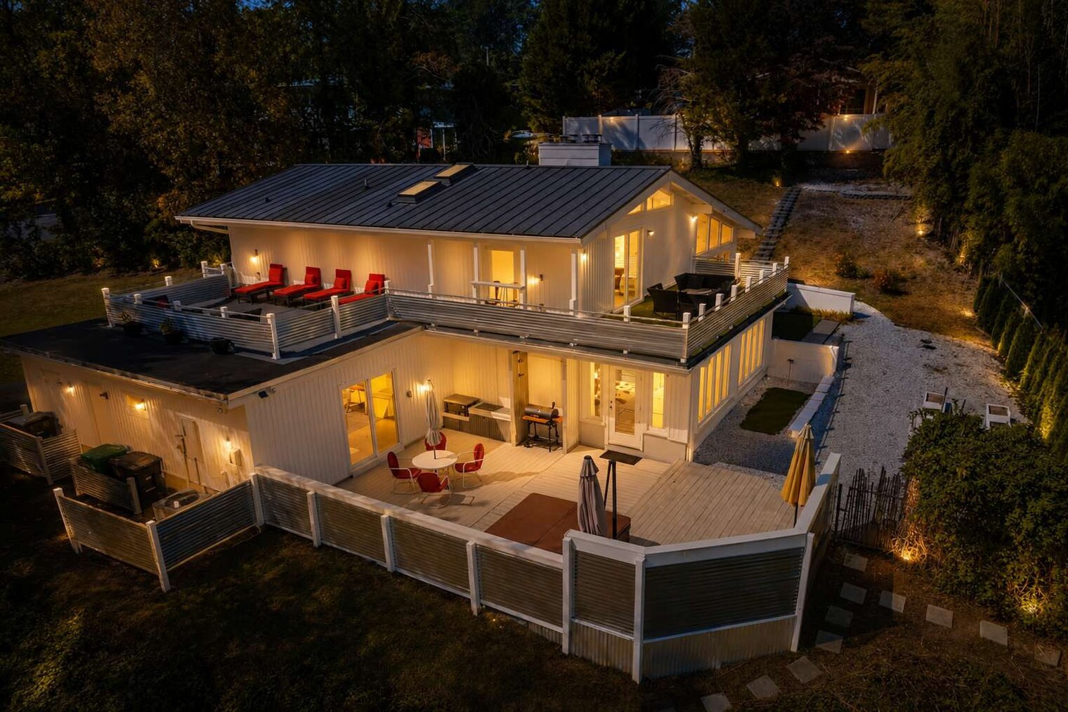 Building Photo - 700 Overbrook Dr