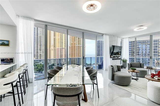 Building Photo - 17550 Collins Ave