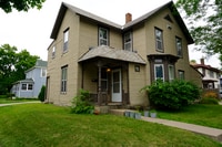 Building Photo - 701 6th St SE