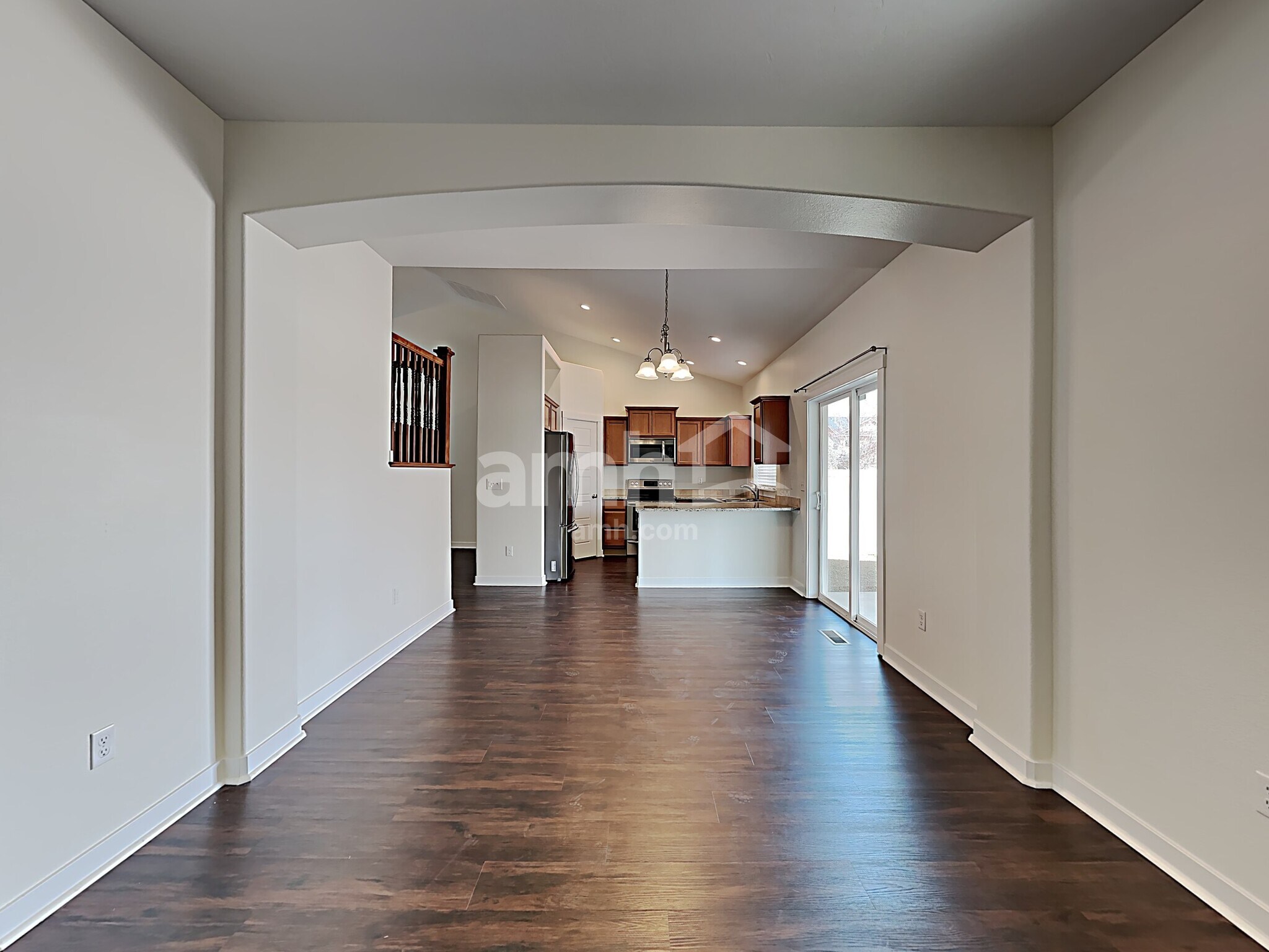 Building Photo - 6050 N Seacliff Ave