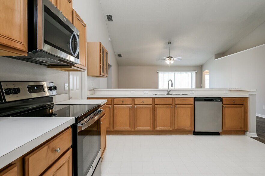 Building Photo - 11711 Sir Winston Way