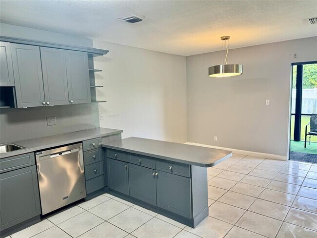 Building Photo - 10630 NW 45th St
