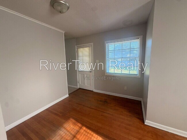 Building Photo - 4106 Navaho Ave