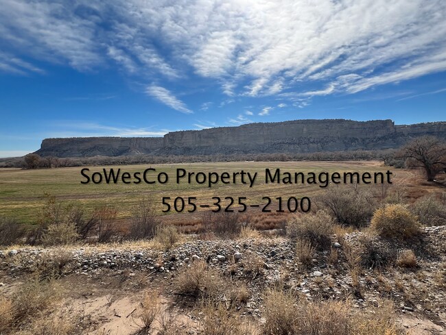 Building Photo - Beautiful Furnished Property; Three Bedroo...