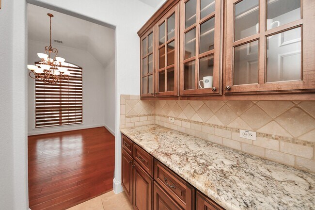 Building Photo - 1807 Ravenel Ln