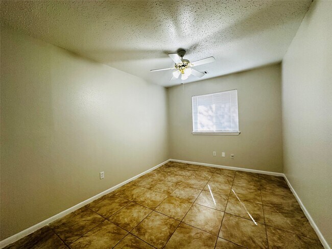Building Photo - 12315 Dapple Ln