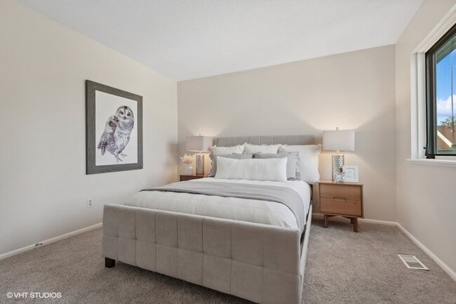 Building Photo - Charming Renovated Home with Modern Amenit...