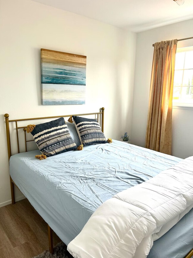 Building Photo - 2500 Kirkwood Dr