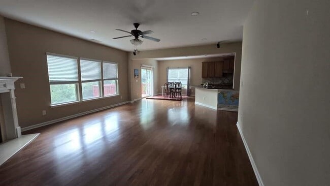 Building Photo - 6860 Rocking Horse Ln