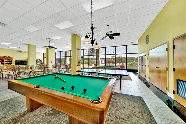 Building Photo - 10410 S Ocean Dr