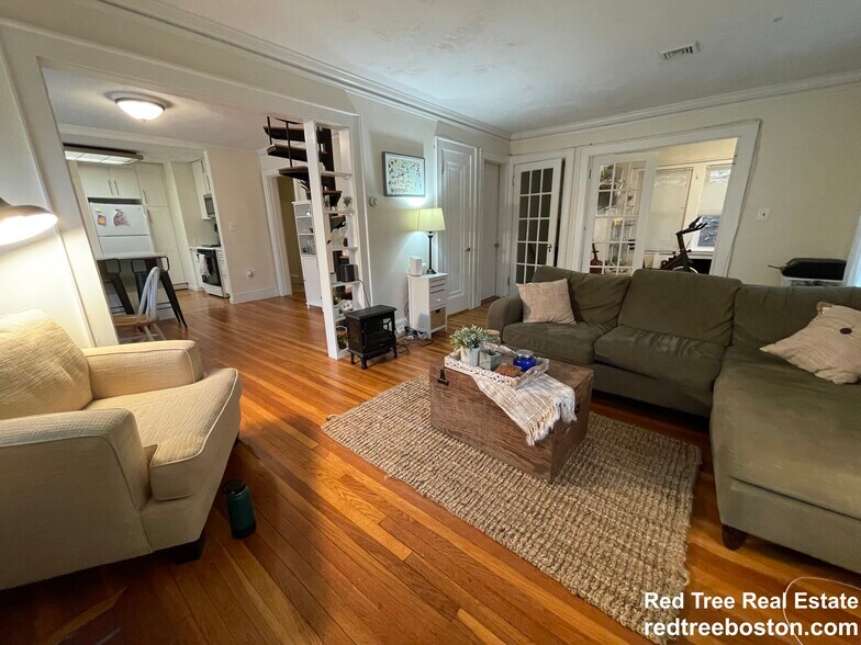 Building Photo - 30 Harris St