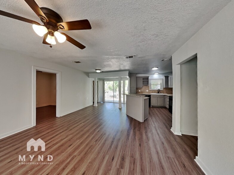 Building Photo - 508 Norton St