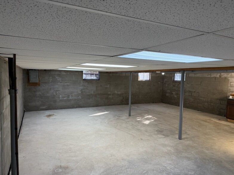 Basement - 5 Graffin Dr