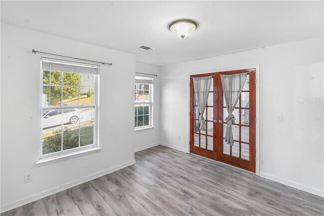 Building Photo - 1443 Wilson Manor Cir SE