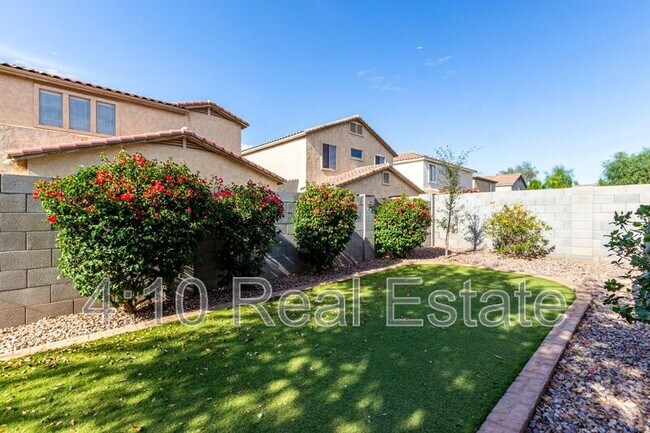 Building Photo - 3632 E Sebastian Ln