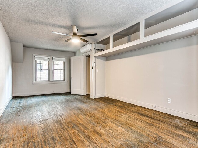 Building Photo - Miller Addition Tri-Plex - SJ
