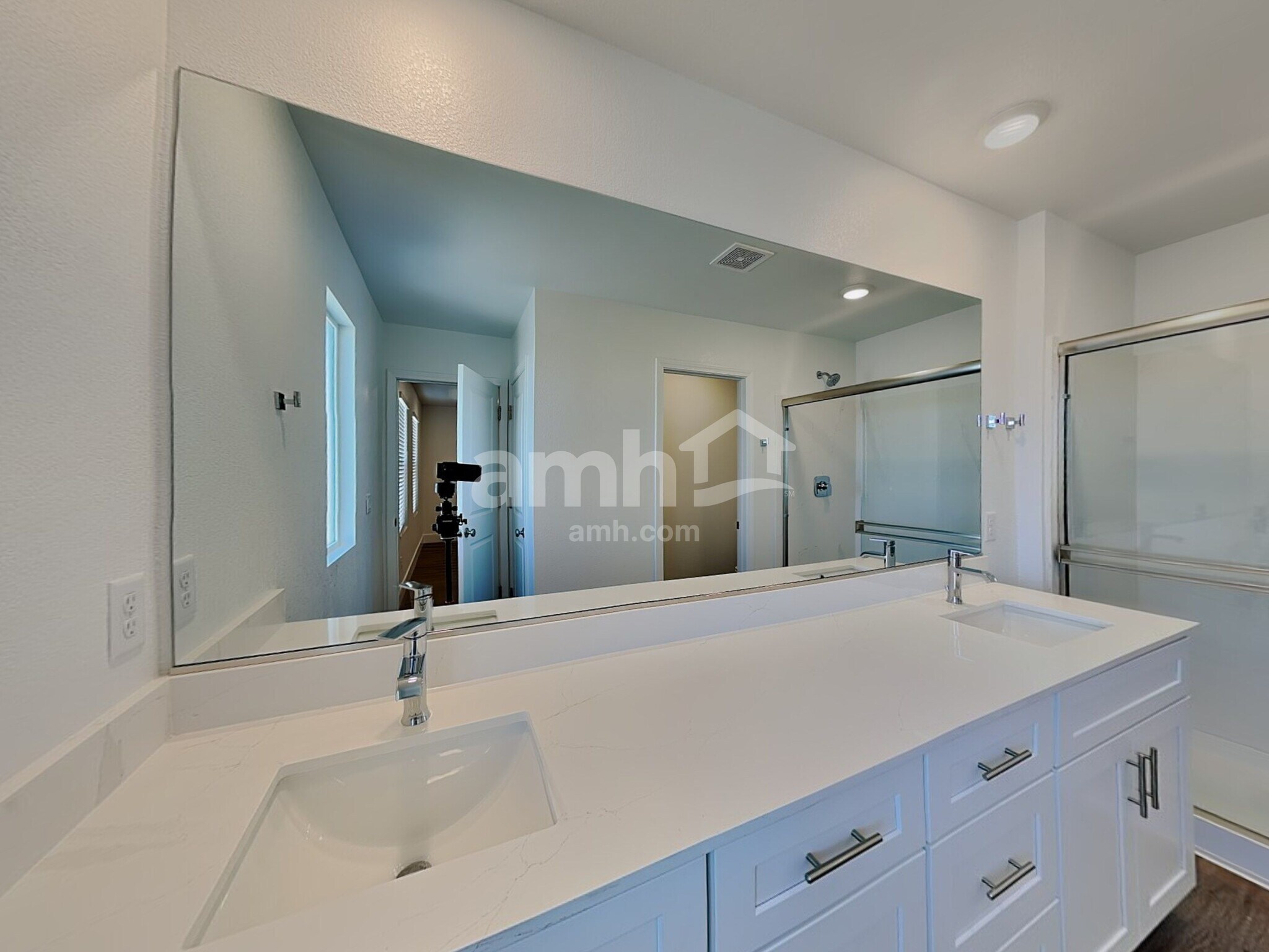 Building Photo - 11146 Magallanes St