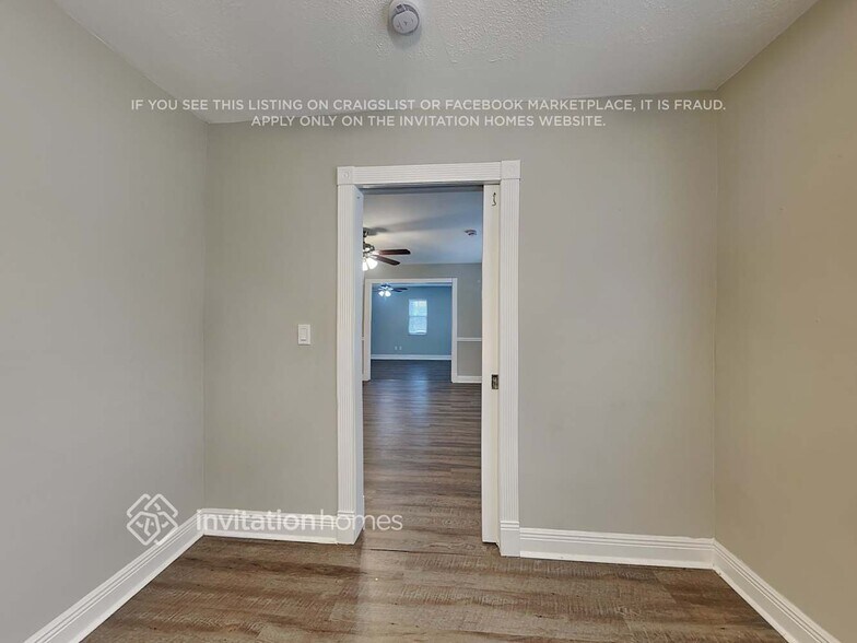 Building Photo - 6203 Frost Dr