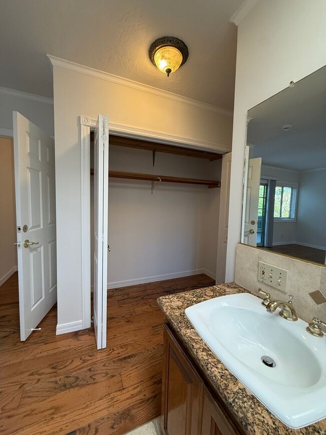 Building Photo - San Pedro 4 bedroom, 3 Bath Home with yard and Deck! Available NOW!