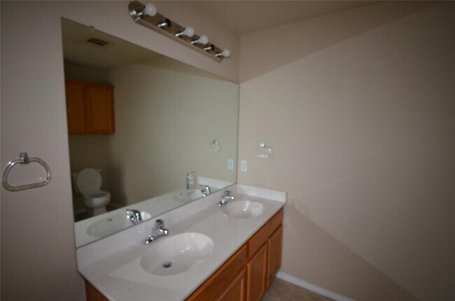 Building Photo - 2309 Jesse Owens Dr