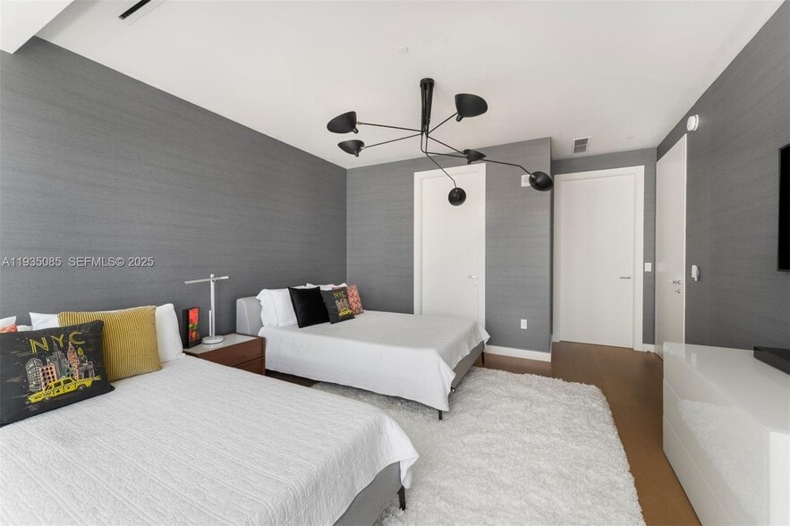 Building Photo - 4701 N Meridian Ave