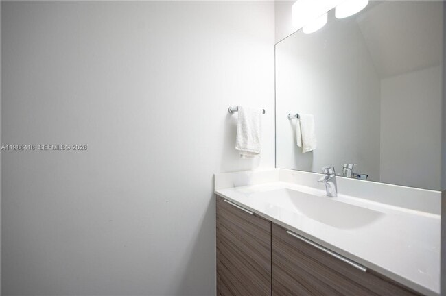 Building Photo - 15785 NW 91st Ct