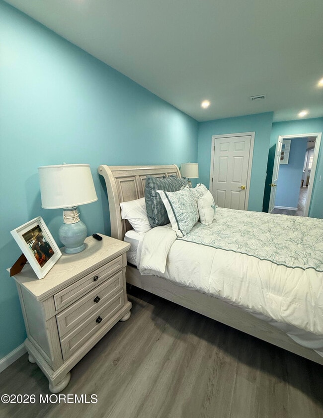 Building Photo - 170 Cherry Quay Rd