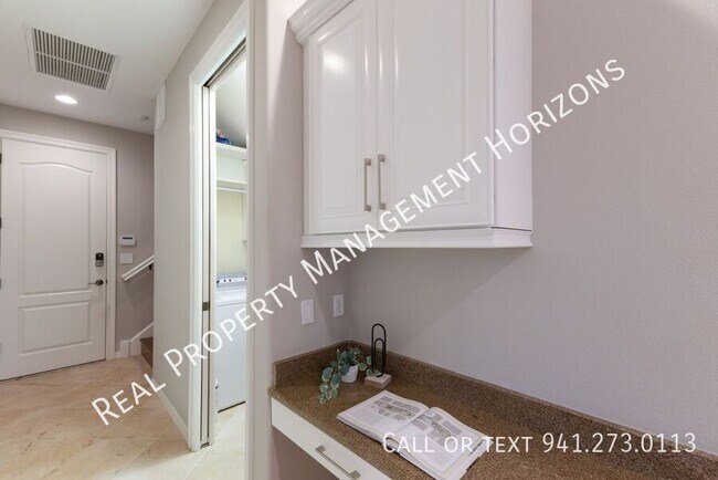 Building Photo - 4668 Tuscana Dr