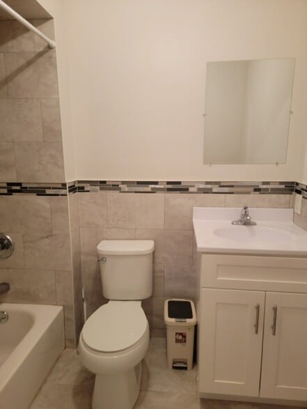 Building Photo - 65 Bard Ave