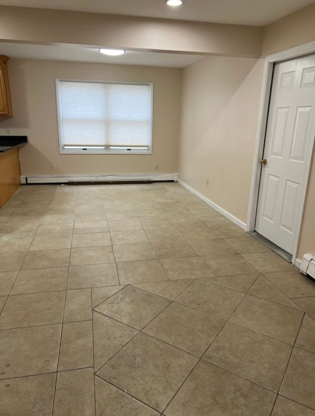 7- Dining Area - 100 5th Ave