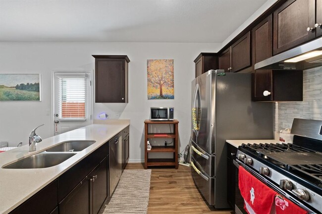 Building Photo - 7116 Spirit Hill Rd