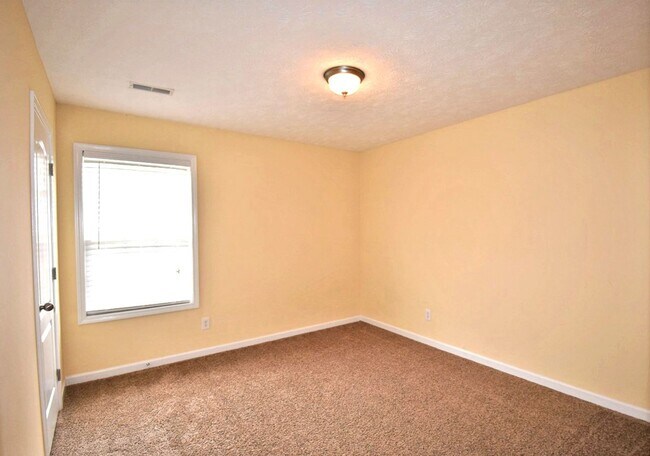 Building Photo - Wonderful 3BR/2BA Smyrna home on a corner lot, 2 car garage!