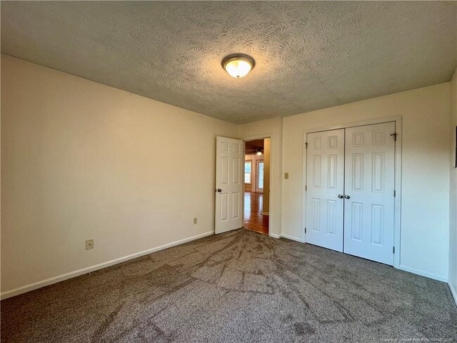 Building Photo - 115 Zane Dr