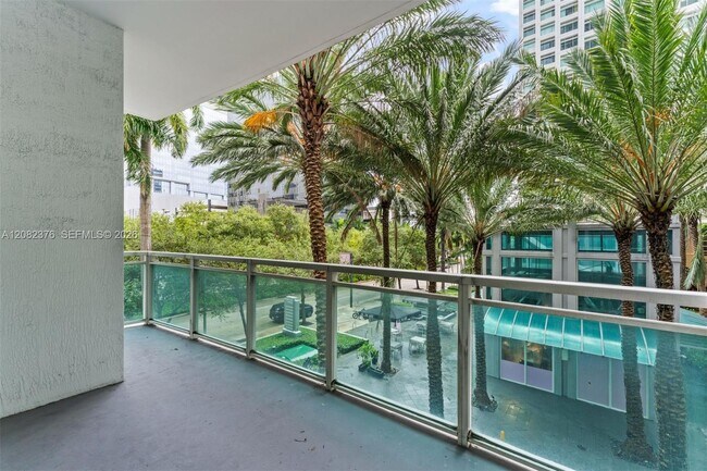 Building Photo - 951 Brickell Ave